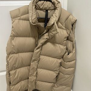 Lululemon wunder puff vest